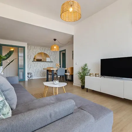 Terraza Luminosa, Centrico, A 10 Min De La Playa *