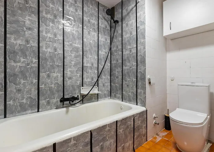 Terraza Luminosa, Centrico, A 10 Min De La Playa *