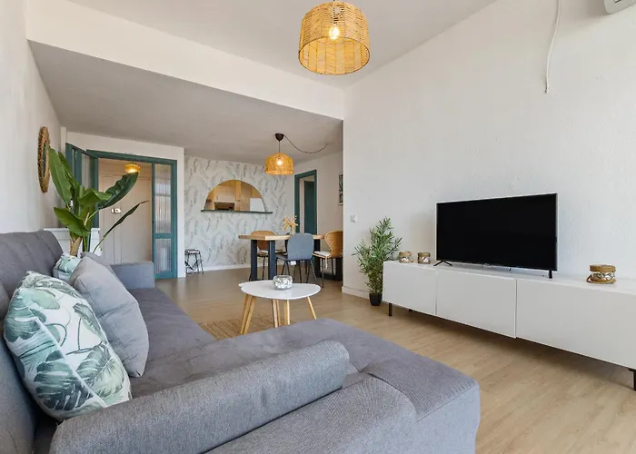 Terraza Luminosa, Centrico, A 10 Min De La Playa *