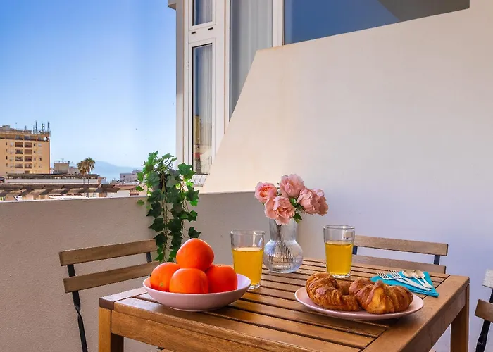 Terraza Luminosa, Centrico, A 10 Min De La Playa *